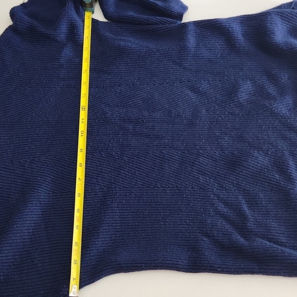 Ann Taylor Sweater Factory Size L Navy Blue Rounded Hem Knit - Picture 6 of 9